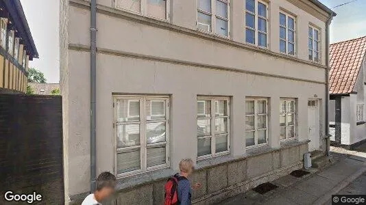 Boligudlejningsejendomme til salg i Grenaa - Foto fra Google Street View