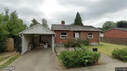 Boligudlejningsejendomme til salg i Brande - Foto fra Google Street View
