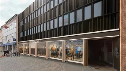 Butik, kontor, klinik - med bedste beliggenhed - i alt193 kvm