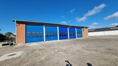 Indflytningsklart lejemål til lager og kontor - i alt ca. 1.039 kvm