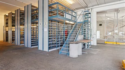 LAGER-OG KONTORLEJEMÅL I DET ATTRAKTIVE AVEDØREHOLME