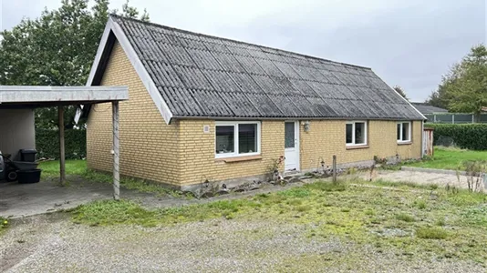 Boligudlejningsejendomme til salg i Løsning - billede 10