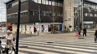 Stort kontor/klinik lejemål centralt i Ballerup bliver ledigt.