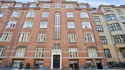 Velbeliggende lagerlokaler centralt på Frederiksberg