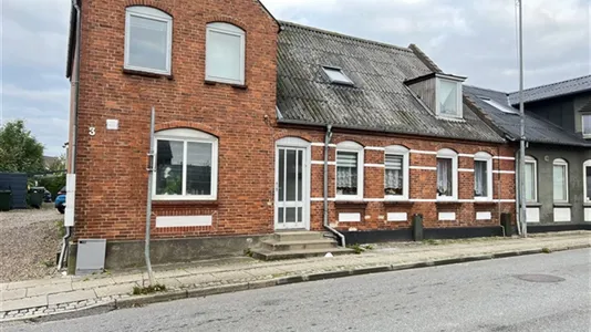 Boligudlejningsejendomme til salg i Løsning - billede 14