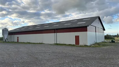 Stålhal med betongulv