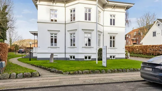 Erhvervslejemål til leje i Almind - billede 1