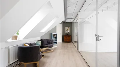 Ingen binding, kontor til 2.900 kr.