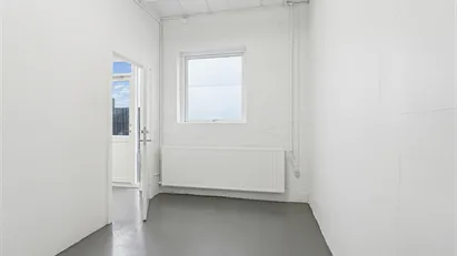 NYRENOVERET LAGERLOKALE PÅ 14KVM