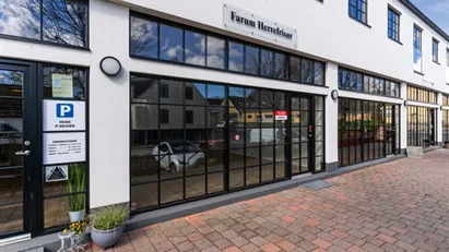 FLOT NYRENOVERET BUTIKSLEJEMÅL PÅ FARUM HOVEDGADE