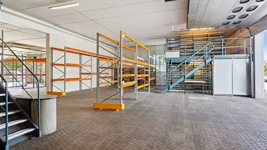 Lagerlokaler til leje i Hvidovre - billede 1