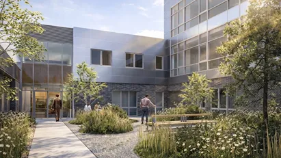 Attraktiv og lettilgængelig flerbrugerejendom med kantine