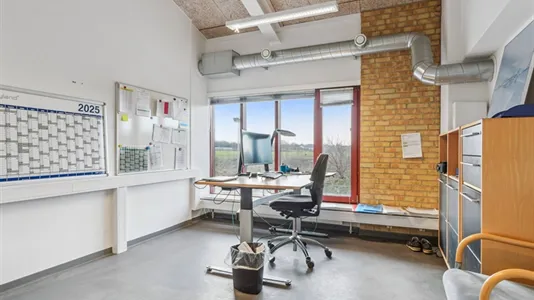 Lagerlokaler til leje i Helsinge - billede 13