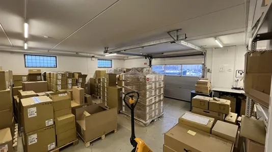 Lagerlokaler til leje i Lynge - billede 2