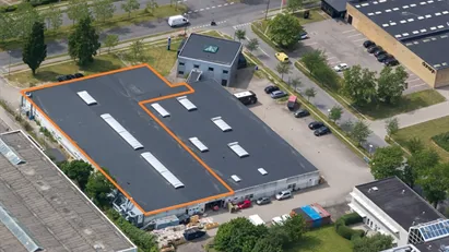 Sjældent udbudt lager på 1.720 m² og tilhørende kontor på 250 m²