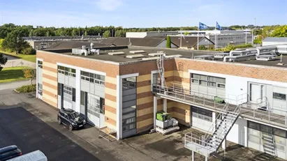 FULDT UDLEJET LAGER-OG KONTOREJENDOM I ISHØJS KNUDEPUNKT