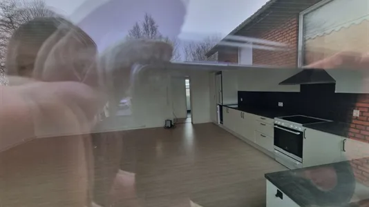 Boligudlejningsejendomme til salg i Kjellerup - billede 2