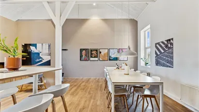 Ingen binding, kontor til 4.250 kr.